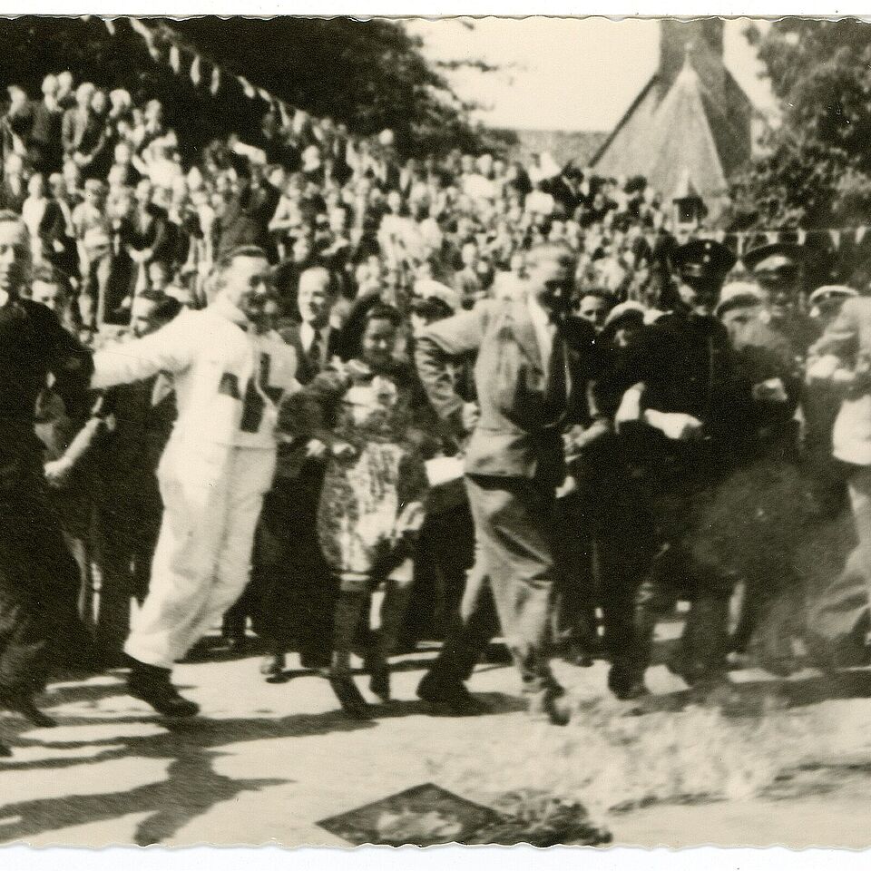 Bevrijdingsfeest op Markt 9 mei 1945